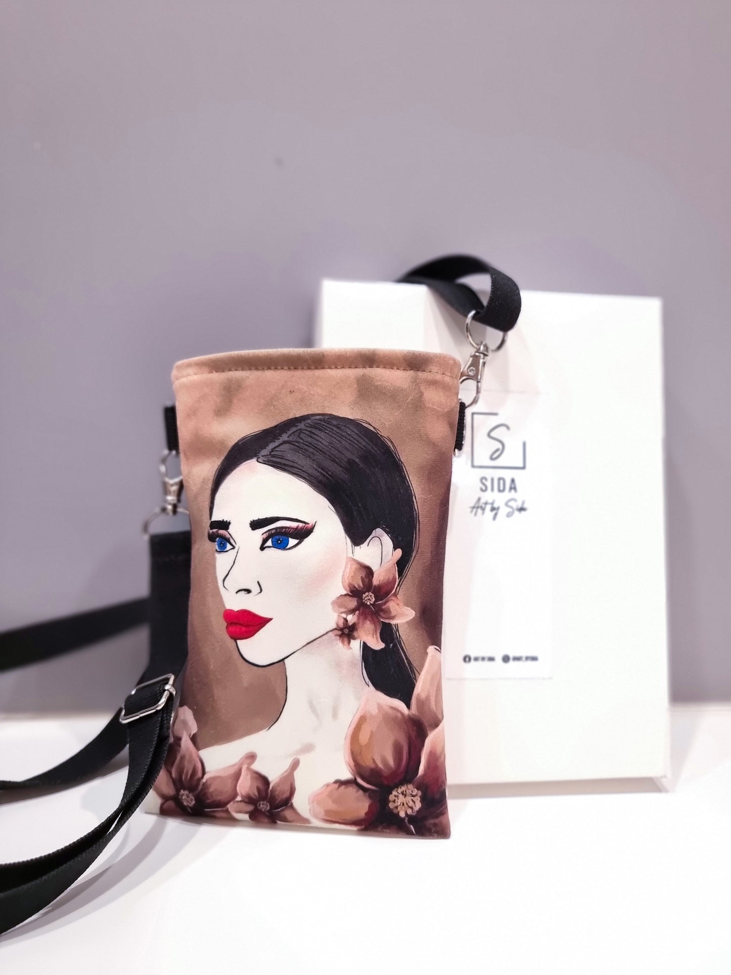 Telefoninė „Žiedų karalienė“