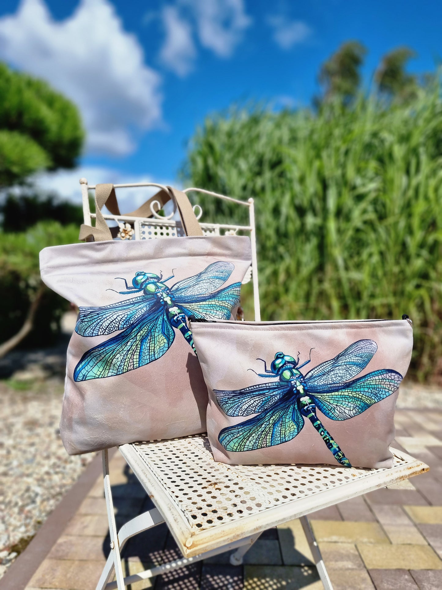 Kosmetinė-delninė „Laumžirgis“