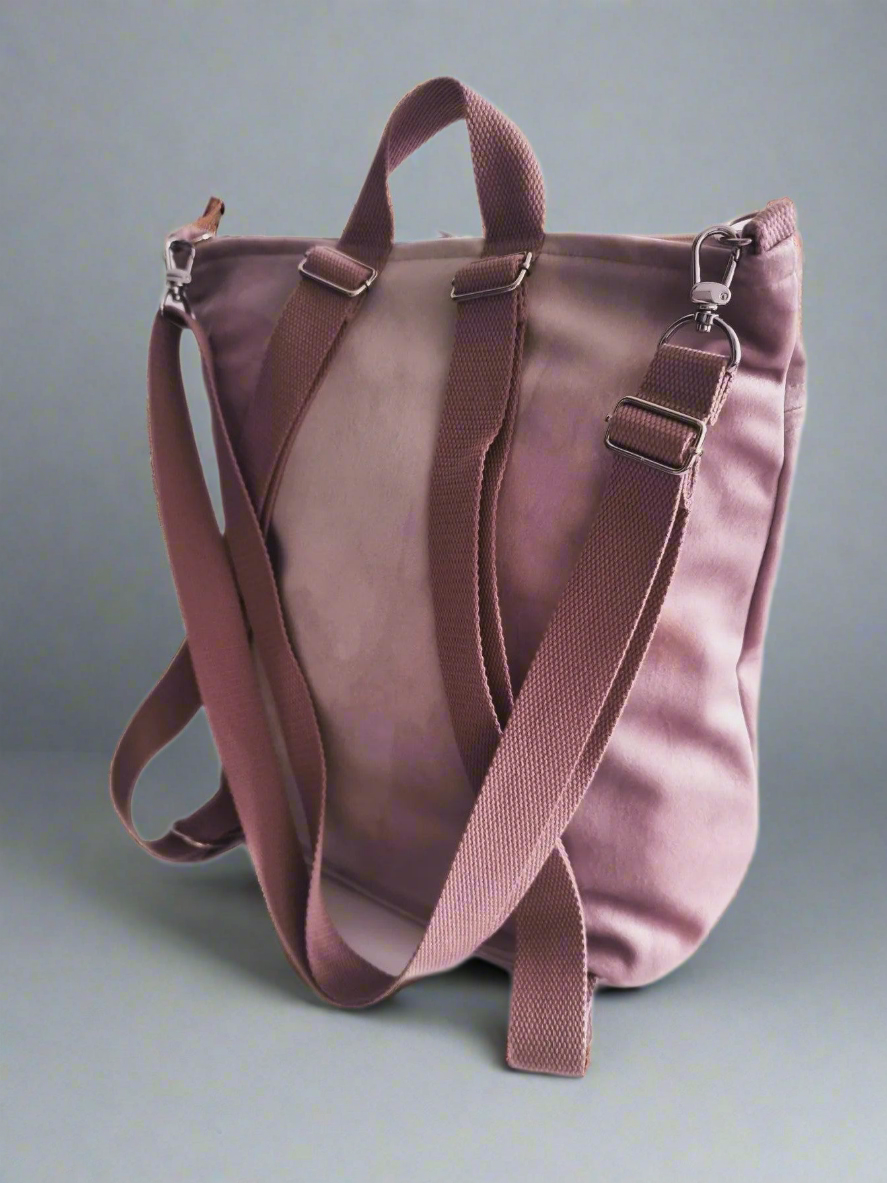 Kvadratinė kuprinė „Karališki irisai“