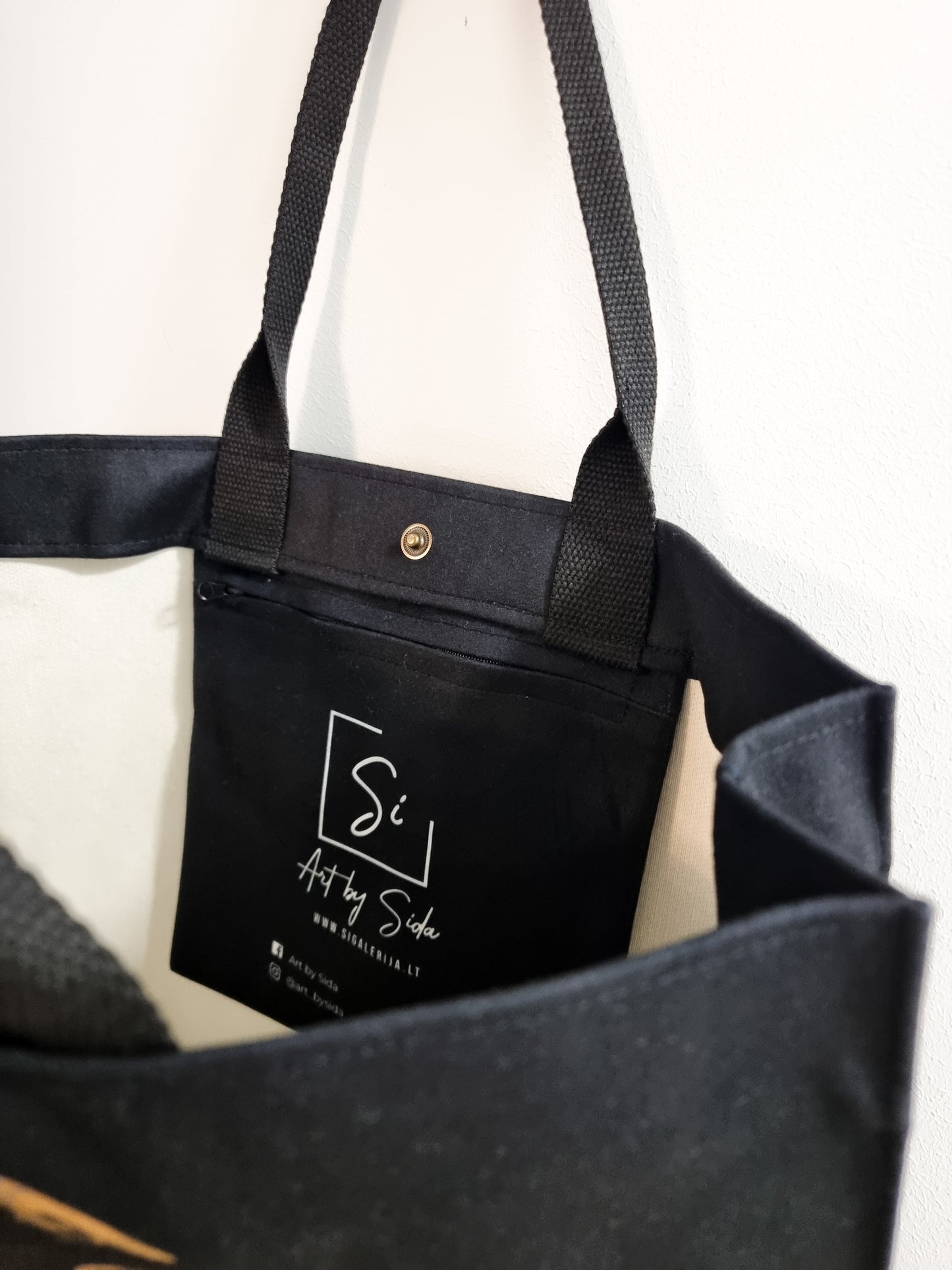 Rankinė „Bičių karalienė“